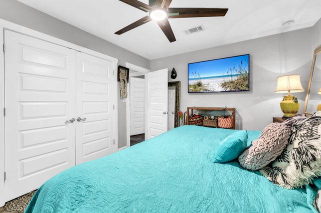 90 Jones Drive, Freeport, FL 32439