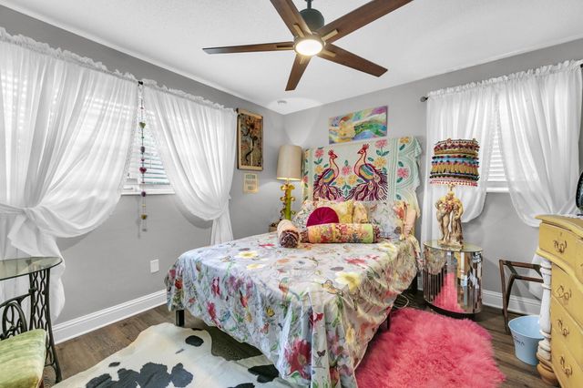 90 Jones Drive, Freeport, FL 32439