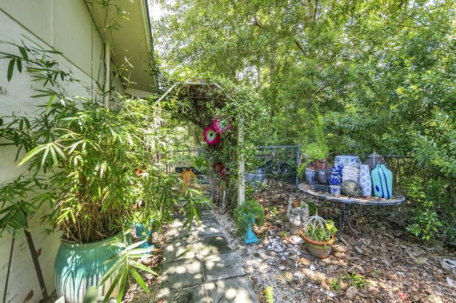 90 Jones Drive, Freeport, FL 32439