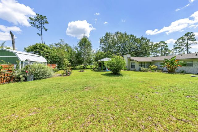 90 Jones Drive, Freeport, FL 32439