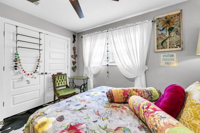 90 Jones Drive, Freeport, FL 32439