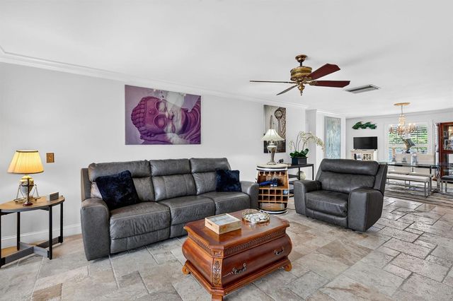 624 SW St Lucie Crescent 208, Stuart, FL 34994