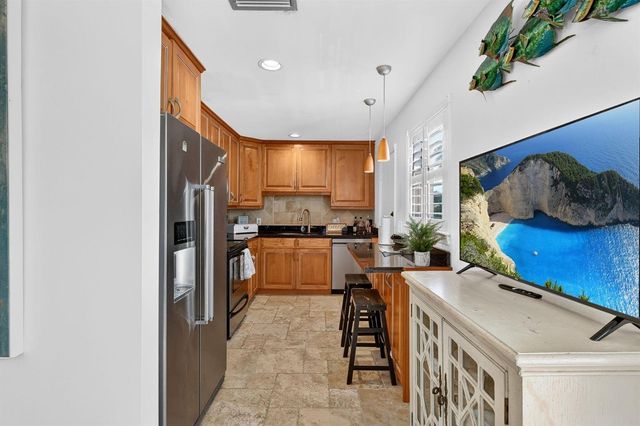 624 SW St Lucie Crescent 208, Stuart, FL 34994