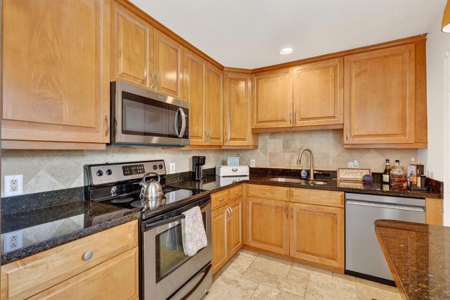 624 SW St Lucie Crescent 208, Stuart, FL 34994