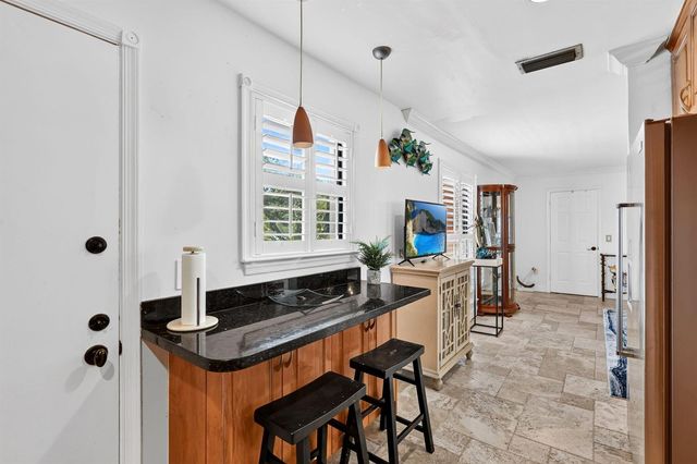 624 SW St Lucie Crescent 208, Stuart, FL 34994