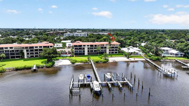 624 SW St Lucie Crescent 208, Stuart, FL 34994