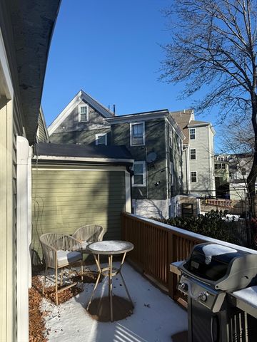 6 School St 6, Milton, MA 02186