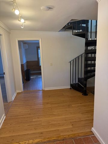 6 School St 6, Milton, MA 02186