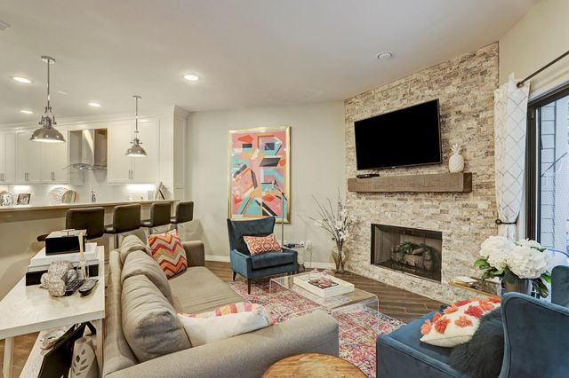 12625 Memorial Drive 109, Houston, TX 77024