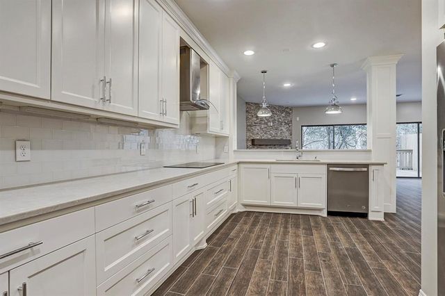 12625 Memorial Drive 109, Houston, TX 77024