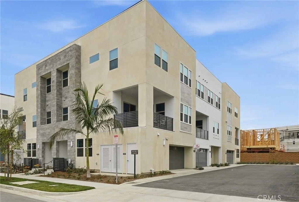 Image 28 of property listing at 1978 Lupine Terrace, Montebello, CA 90640