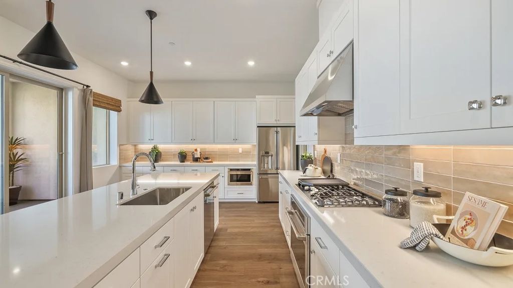 Image 3 of property listing at 1978 Lupine Terrace, Montebello, CA 90640
