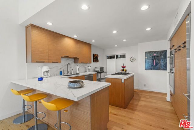 4200 Via Dolce 328, Los Angeles, CA 90292
