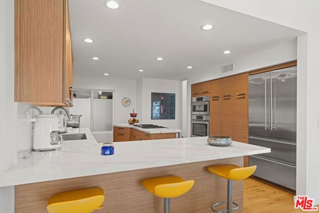 4200 Via Dolce 328, Los Angeles, CA 90292