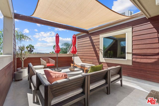 4200 Via Dolce 328, Los Angeles, CA 90292