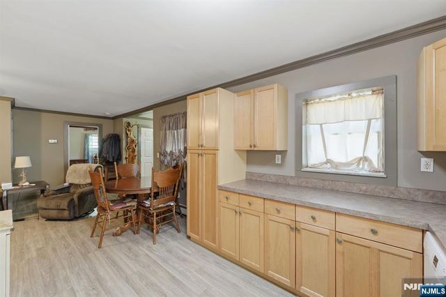 81 Sergeantsville Road, Flemington, NJ 08822