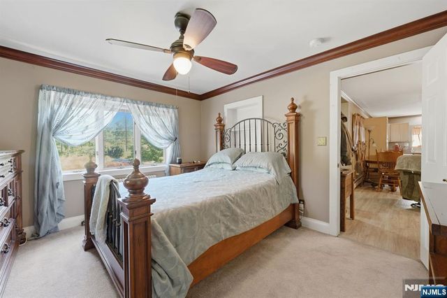 81 Sergeantsville Road, Flemington, NJ 08822