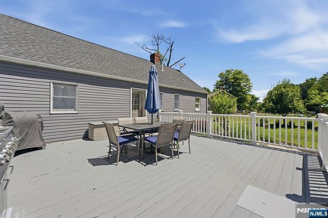 81 Sergeantsville Road, Flemington, NJ 08822