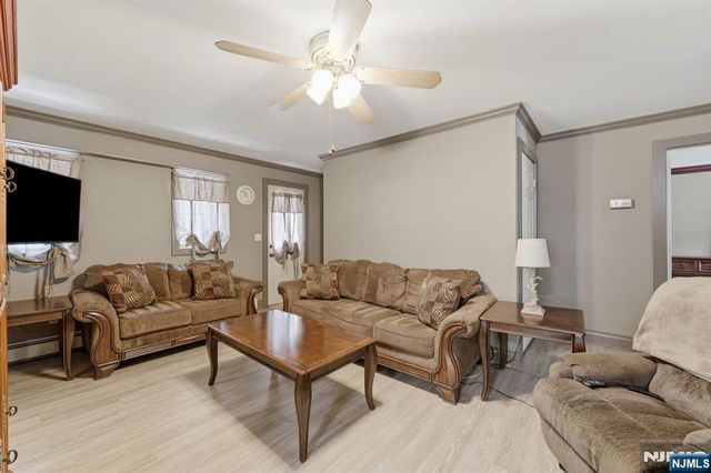 81 Sergeantsville Road, Flemington, NJ 08822