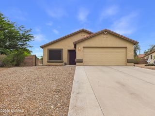 10751 N River Point Court, Tucson, AZ 85737
