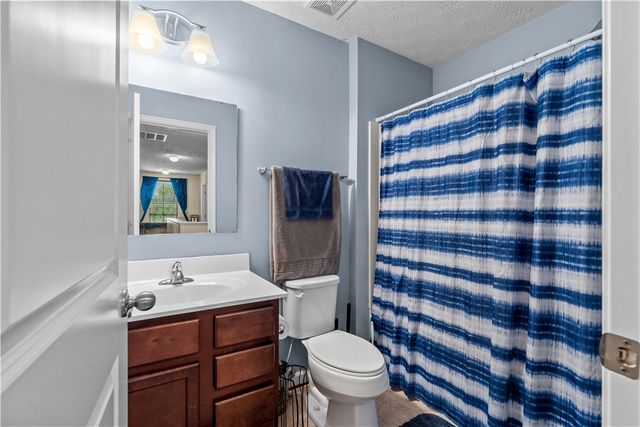 1120 Shannon Lane, Xenia, OH 45385