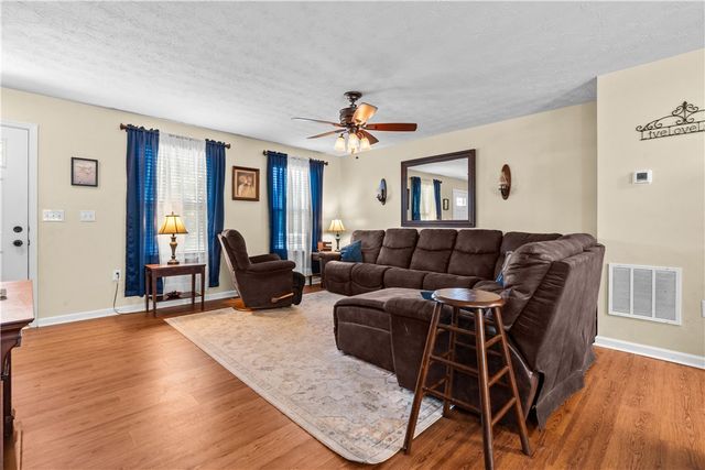 1120 Shannon Lane, Xenia, OH 45385