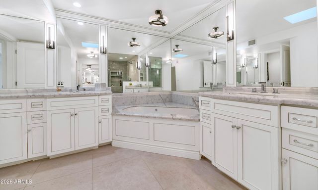 8638 N 84TH Street, Scottsdale, AZ 85258