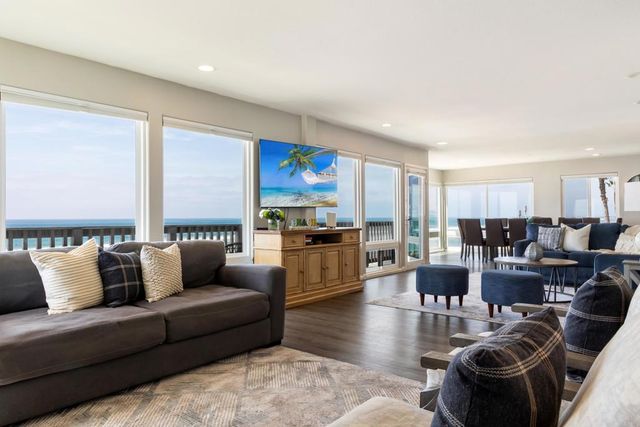 1317 S Pacific Street, Oceanside, CA 92054