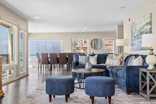 1317 S Pacific Street, Oceanside, CA 92054