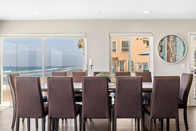 1317 S Pacific Street, Oceanside, CA 92054