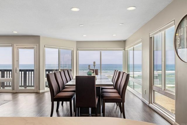 1317 S Pacific Street, Oceanside, CA 92054