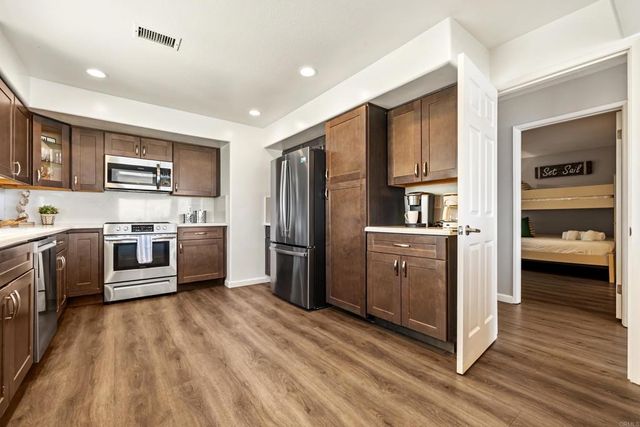 1317 S Pacific Street, Oceanside, CA 92054