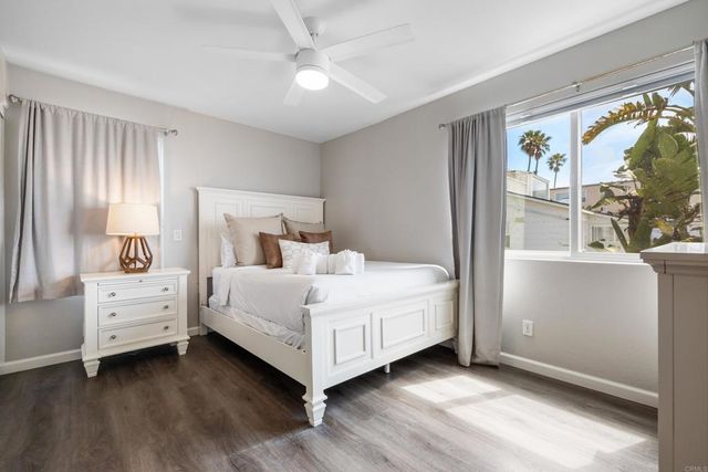 1317 S Pacific Street, Oceanside, CA 92054