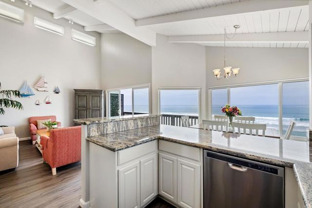 1317 S Pacific Street, Oceanside, CA 92054