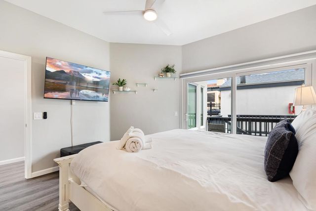 1317 S Pacific Street, Oceanside, CA 92054