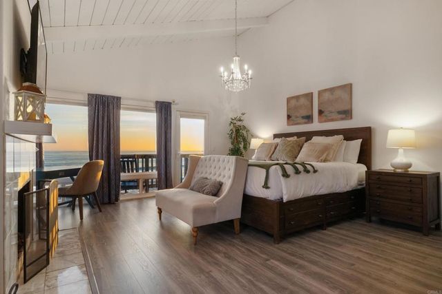 1317 S Pacific Street, Oceanside, CA 92054