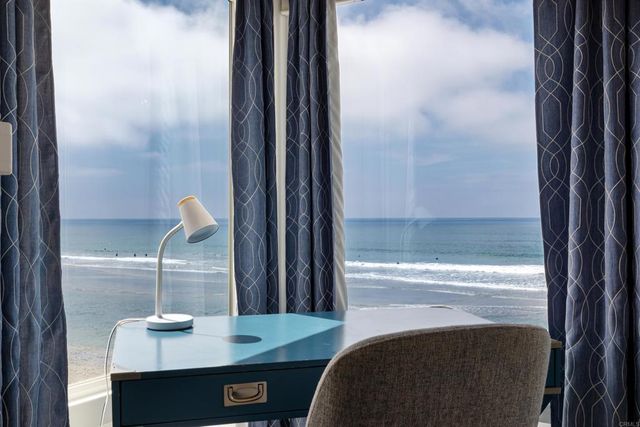 1317 S Pacific Street, Oceanside, CA 92054