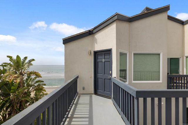 1317 S Pacific Street, Oceanside, CA 92054