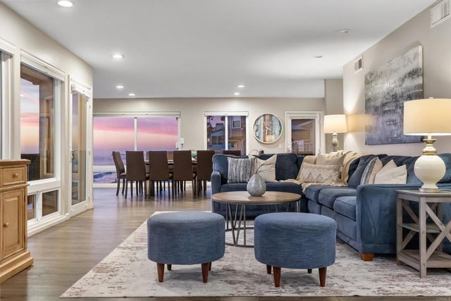 1317 S Pacific Street, Oceanside, CA 92054