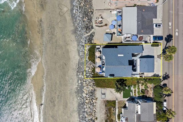 1317 S Pacific Street, Oceanside, CA 92054