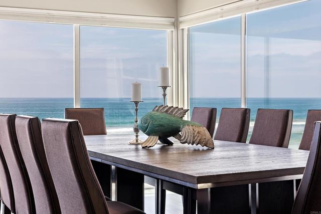 1317 S Pacific Street, Oceanside, CA 92054