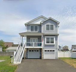 801 Bayview Ave, Union Beach Boro, NJ 07735