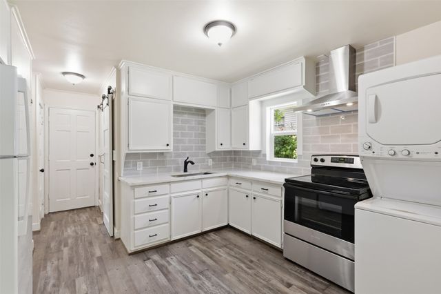 707 W Water Street, Weatherford, TX 76086
