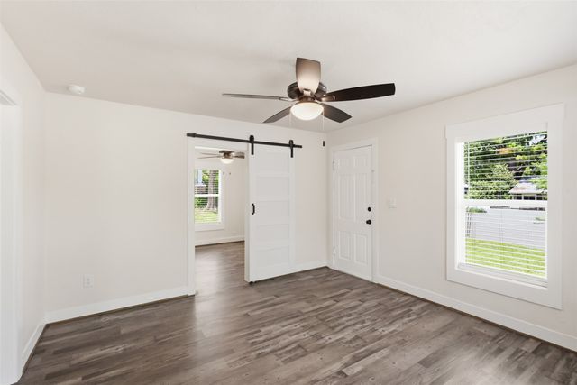 707 W Water Street, Weatherford, TX 76086