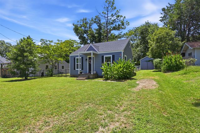 707 W Water Street, Weatherford, TX 76086