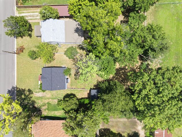 707 W Water Street, Weatherford, TX 76086