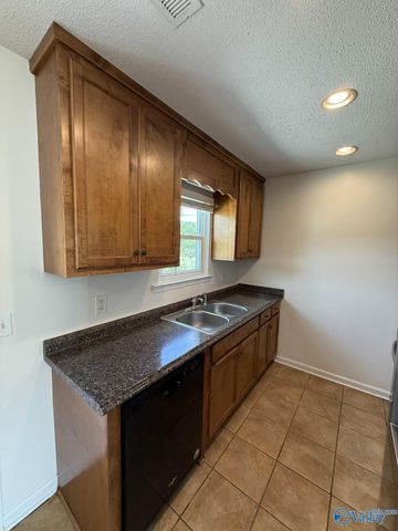 1551 Ready Section Road, Hazel Green, AL 35750