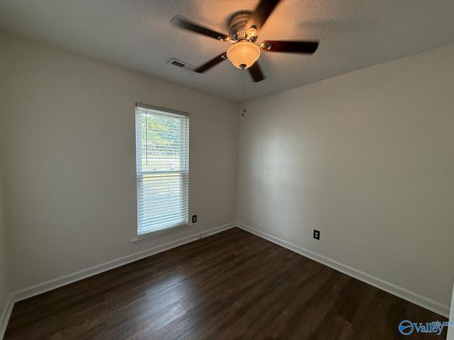 1551 Ready Section Road, Hazel Green, AL 35750