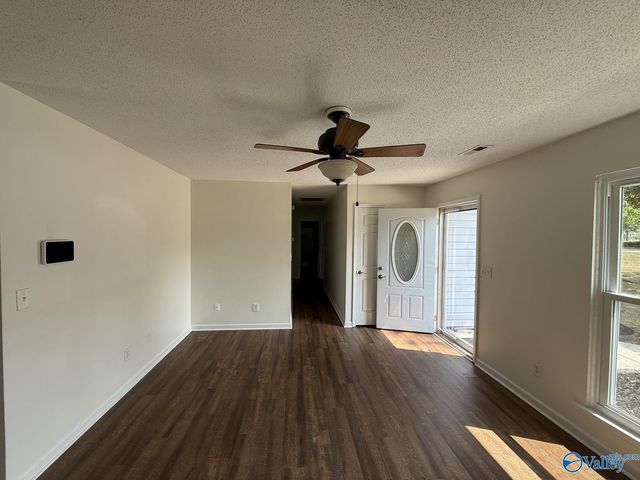 1551 Ready Section Road, Hazel Green, AL 35750