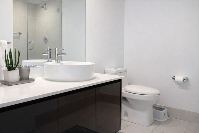 31 SE 6th St 301, Miami, FL 33131